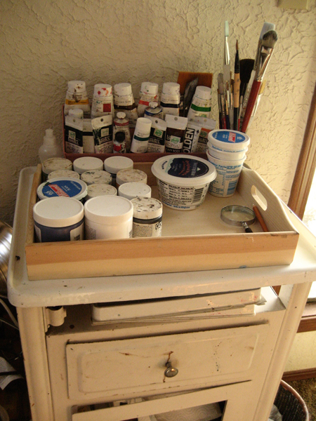 paint stand all organized