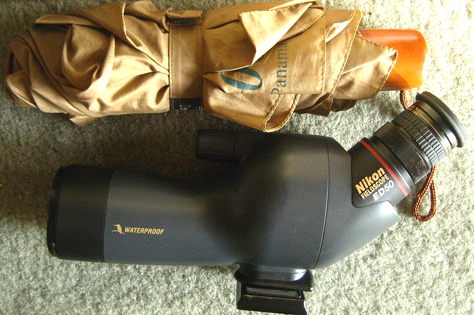 Field scope no bigger than a compact umbrella, and just as light...