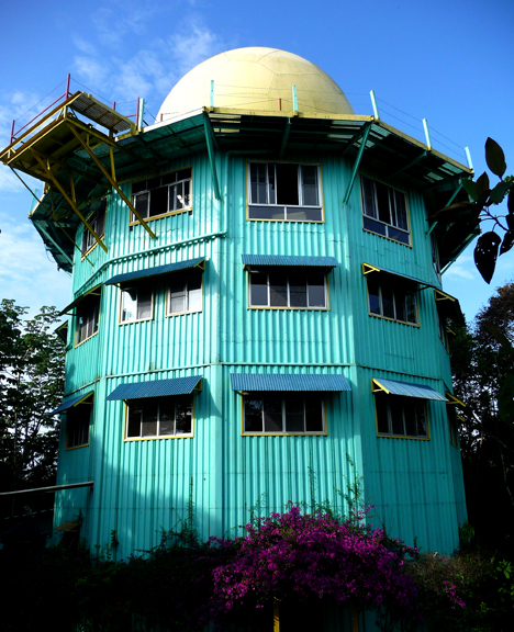 The Canopy Tower Lodge is an old canal zone radar station on the top of Semaphore Hill in Gamboa, converted into a delightful birder's lodge.