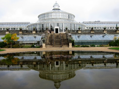 The Copenhagen Botanical Garden's Palm House, built 1874. Purest glorious Victoriana. 